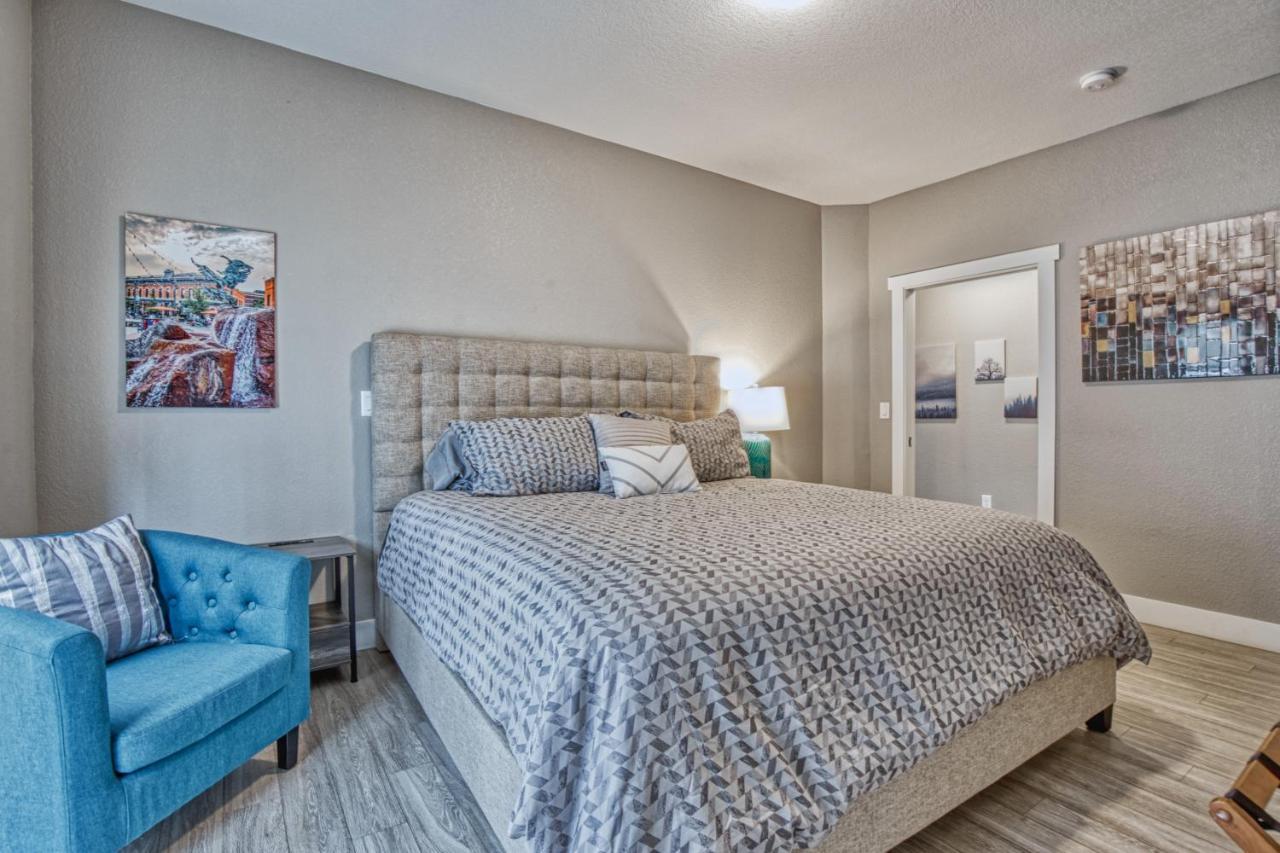 Modern Townhome Near Old Town, Breweries, & River! Fort Collins Eksteriør bilde