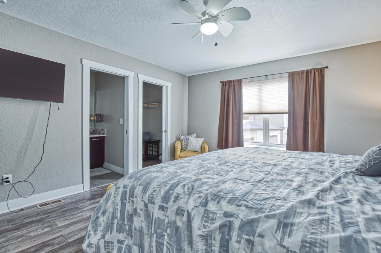 Modern Townhome Near Old Town, Breweries, & River! Fort Collins Eksteriør bilde